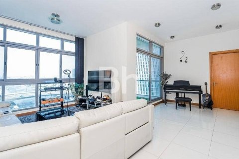 Apartment in Dubai Marina, Dubai 2 bedrooms, 127 sq.m. № 21411 - photo 1