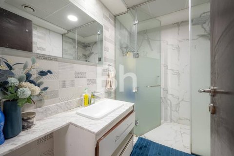 Купить квартиру в Джумейра Лейк Тауэрс, Дубай: 3 спальни, 177м², № 21410 - фото 7