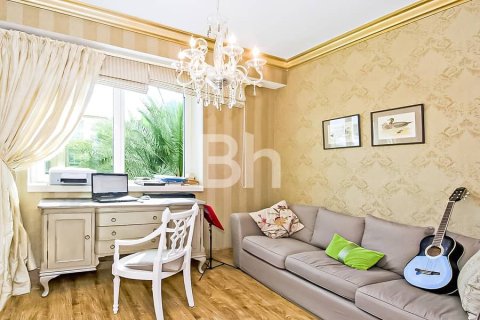 Apartment in Dubai Marina, Dubai 4 bedrooms, 240 sq.m. № 21409 - photo 7