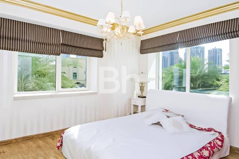 Apartment in Dubai Marina, Dubai 4 bedrooms, 240 sq.m. № 21409 - photo 5