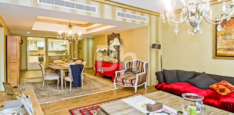 Apartment in Dubai Marina, Dubai 4 bedrooms, 240 sq.m. № 21409