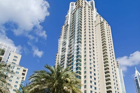 Apartment in Dubai Marina, Dubai 4 bedrooms, 240 sq.m. № 21409 - photo 11
