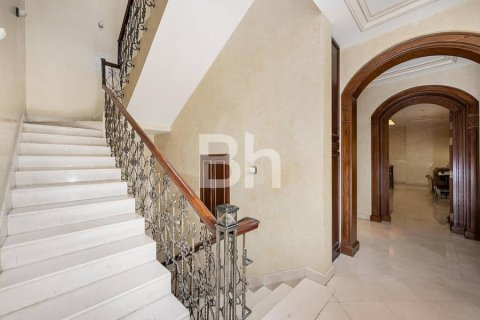 Villa in Dubai 7 bedrooms, 1338 sq.m. № 21331 - photo 25
