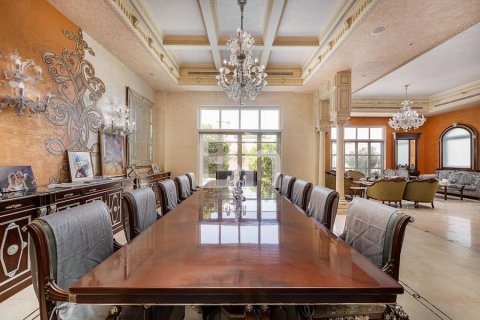Villa in Dubai 7 bedrooms, 1338 sq.m. № 21331 - photo 6