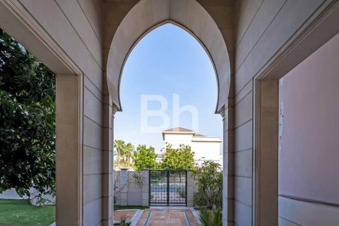 Villa in Dubai 7 bedrooms, 1338 sq.m. № 21331 - photo 26