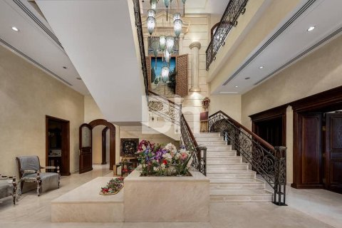 Villa in Dubai 7 bedrooms, 1338 sq.m. № 21331 - photo 8