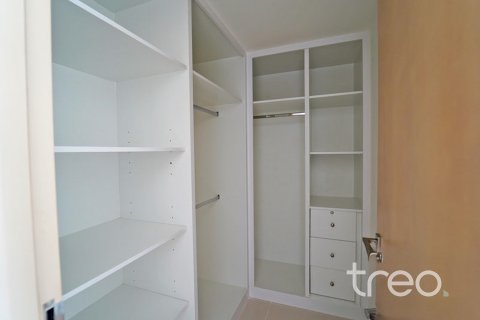 Townhouse in Mira Oasis 2, Reem, Dubai 4 bedrooms, 237 sq.m. № 124726 - photo 16