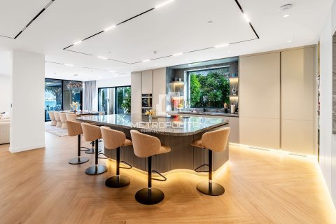 Villa in Palm Jumeirah, Dubai 5 bedrooms, 1292 sq.m. № 72940 - photo 7