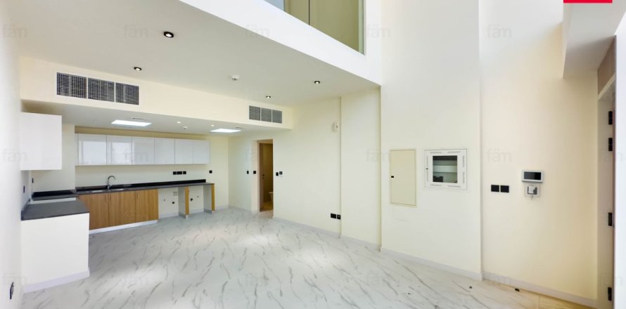 Adosado en Dubai, 3 dormitorios, 105.7 m², № 55544