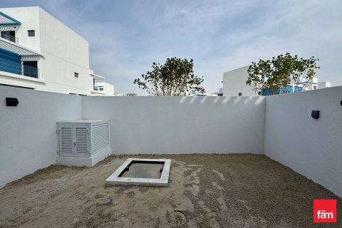 Снять в аренду таунхаус в Дубае: 4 спальни, 144м², № 90294 - фото 11