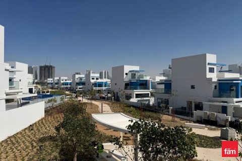 Снять в аренду таунхаус в Дубае: 4 спальни, 144м², № 90294 - фото 8