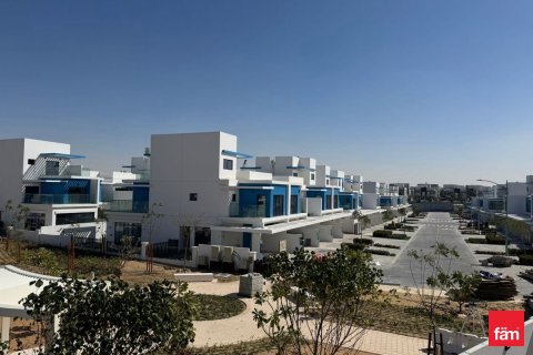 Снять в аренду таунхаус в Дубае: 4 спальни, 144м², № 90294 - фото 13