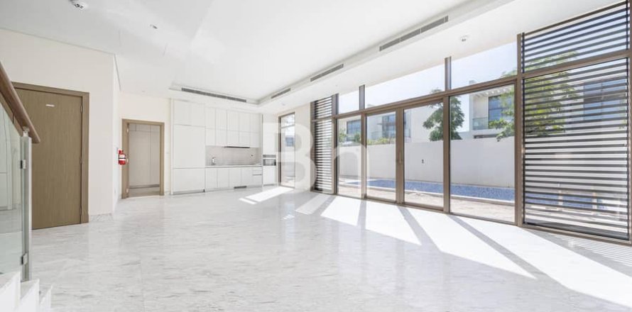 Villa en Mohammed Bin Rashid City, Dubai, 4 dormitorios, 469 m², № 23311