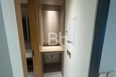 Снять в аренду квартиру в Джумейра Вилладж Серкл, Дубай: 1 спальня, 77м², № 23315 - фото 4