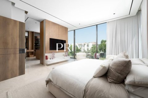 Villa in Jumeirah Park, Dubai 6 bedrooms, 622 sq.m. № 23312 - photo 20