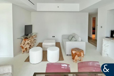 Appartement à AL MAJARA TOWERS à Dubai Marina, Dubai, 1 chambre, 104 m², № 79294 - photo 4