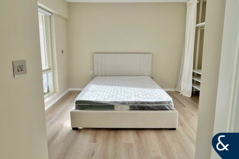 Appartement à AL MAJARA TOWERS à Dubai Marina, Dubai, 1 chambre, 104 m², № 79294 - photo 5