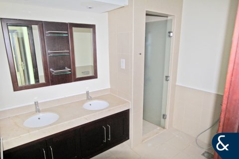 Apartment in Greens, Dubai 2 bedrooms, 131 sq.m. № 79292 - photo 13