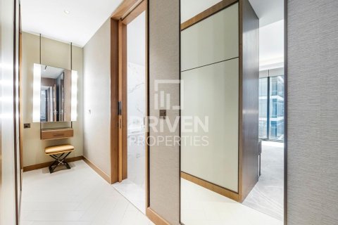 Apartment in Downtown Dubai (Downtown Burj Dubai), Dubai 3 bedrooms, 145 sq.m. № 19393 - photo 8