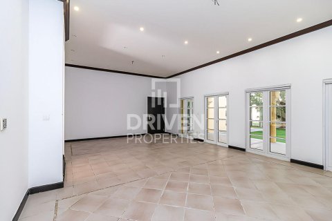 Villa in The Villa, Dubai 4 bedrooms, 646 sq.m. № 19396 - photo 3