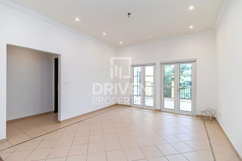 Villa in The Villa, Dubai 4 bedrooms, 646 sq.m. № 19396 - photo 4