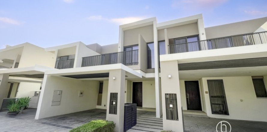 Villa en Dubai, 3 dormitorios, 140.5 m², № 77219