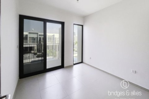 Villa en Dubai, 3 dormitorios, 140.5 m², № 77219 - foto 12