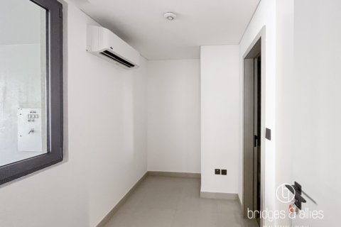 فيلا في دبي 4 غرف نوم, 226.1 م² رقم 77220 - صورة 18