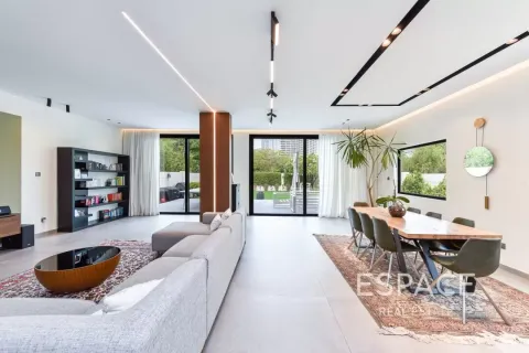 Купить виллу в Джумейра Вилладж Серкл, Дубай: 4 спальни, 346м², № 61938 - фото 2