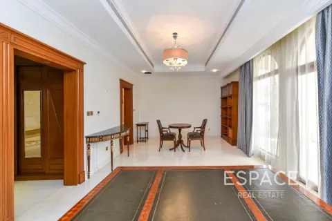 Villa en Palm Jumeirah, Dubai, 6 dormitorios, 650 m², № 61939 - foto 9