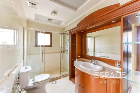 Villa en Palm Jumeirah, Dubai, 6 dormitorios, 650 m², № 61939 - foto 17