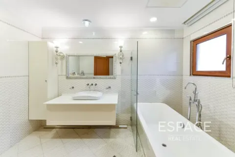 Villa en Palm Jumeirah, Dubai, 6 dormitorios, 650 m², № 61939 - foto 15
