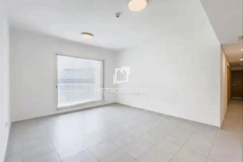 Купить квартиру в Dubai Land, Дубай: 3 спальни, 161м², № 73524 - фото 12