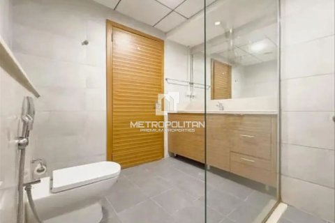 Купить квартиру в Dubai Land, Дубай: 3 спальни, 161м², № 73524 - фото 19