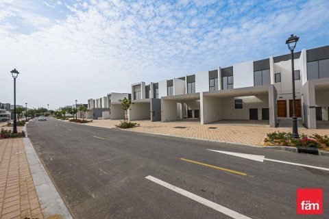 Townhouse in Dubai 4 bedrooms, 229.9 sq.m. № 133165 - photo 7