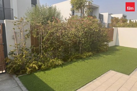Townhouse in Dubai 4 bedrooms, 229.9 sq.m. № 133165 - photo 5