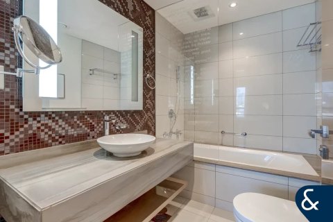 Apartamento en DAMAC Towers by Paramount, Business Bay, Dubai, 2 dormitorios, 130 m², № 78862 - foto 19