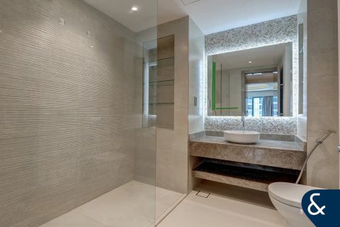 Apartamento en DAMAC Towers by Paramount, Business Bay, Dubai, 1 dormitorio, 98 m², № 78861 - foto 16