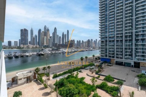 Apartment in EMAAR Beachfront, Dubai Harbour, Dubai 1 bedroom, 79 sq.m. № 114187