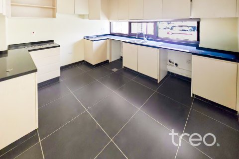 Townhouse in DAMAC Hills (Akoya by DAMAC), Dubai 3 bedrooms, 29.17 sq.m. № 134543 - photo 13