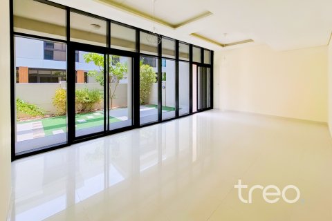 Townhouse in DAMAC Hills (Akoya by DAMAC), Dubai 3 bedrooms, 29.17 sq.m. № 134543