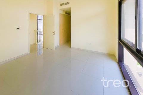 Townhouse in DAMAC Hills (Akoya by DAMAC), Dubai 3 bedrooms, 29.17 sq.m. № 134543 - photo 12