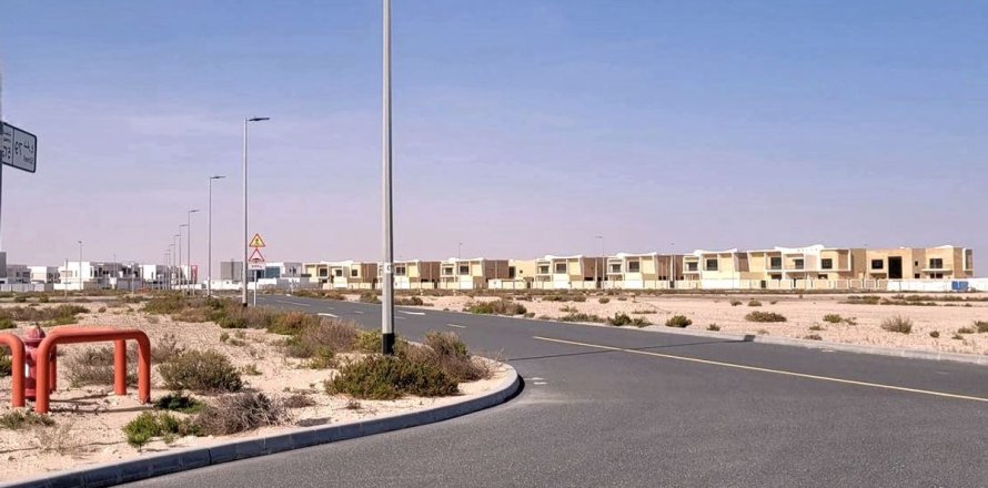 Land in Jebel Ali, Dubai 968.7 sq.m. № 110164