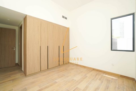 Villa in Murooj Al Furjan, Al Furjan, Dubai 4 bedrooms, 570 sq.m. № 89797 - photo 16