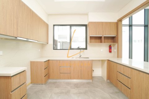 Villa in Murooj Al Furjan, Al Furjan, Dubai 4 bedrooms, 570 sq.m. № 89797 - photo 5