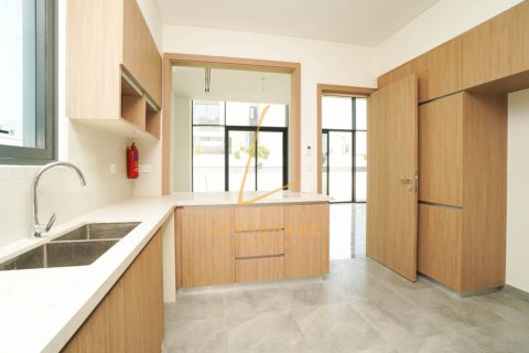 Villa in Murooj Al Furjan, Al Furjan, Dubai 4 bedrooms, 570 sq.m. № 89797 - photo 6