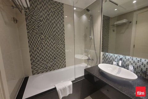 Снять в аренду квартиру в Даунтаун Дубай (Даунтаун Бурдж Дубай), Дубай: 3 спальни, 200.5м², № 60497 - фото 16