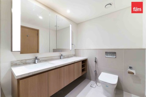 Снять в аренду квартиру в Дубае: 2 спальни, 100.9м², № 60503 - фото 10