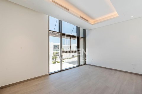 Villa in District One, Mohammed Bin Rashid City, Dubai 5 bedrooms, 634.81 sq.m. № 129621 - photo 10