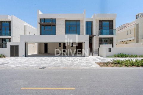 Villa in District One, Mohammed Bin Rashid City, Dubai 5 bedrooms, 634.81 sq.m. № 129621 - photo 5